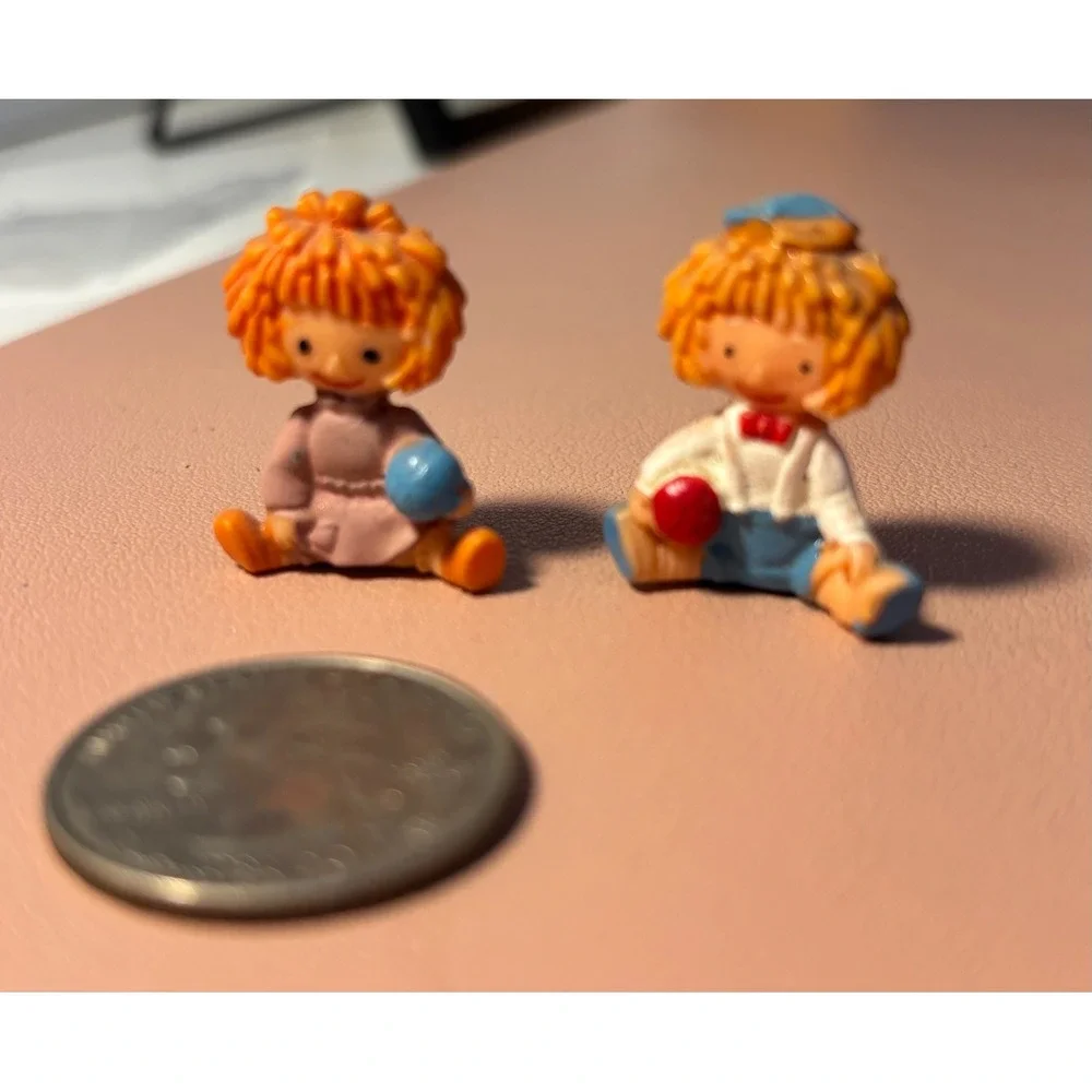 Vintage Raggedy Ann and Andy Miniature PVC Figures Sitting Tiny Toy Lot 1 Inch